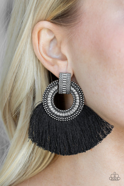 I Am Spartacus - Black Earrings