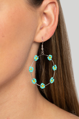 Dainty Daisies - Blue Earrings